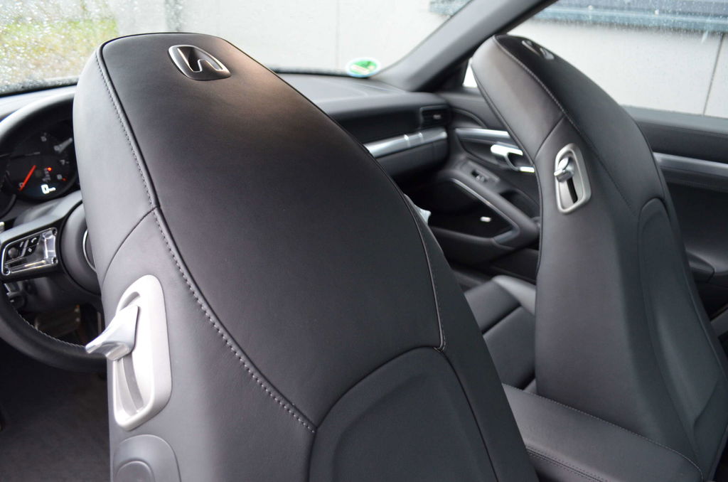 Porsche 992 Carrera S