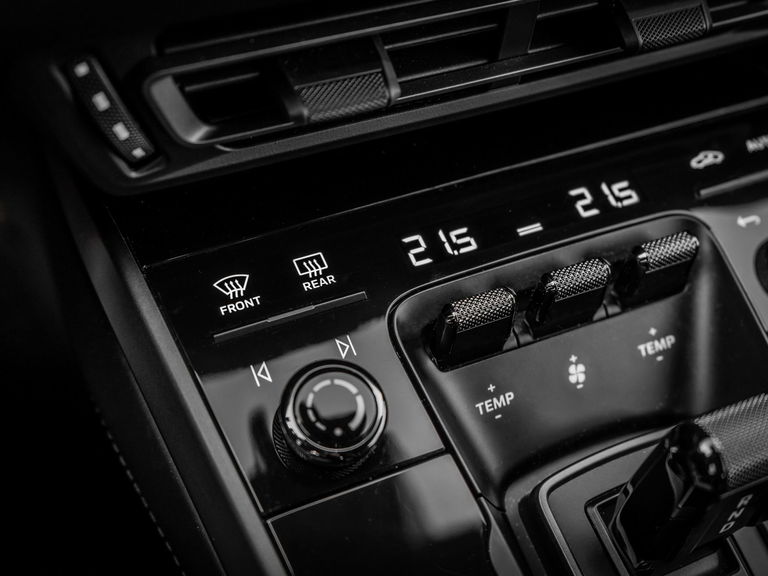 Porsche 992 Carrera 4S