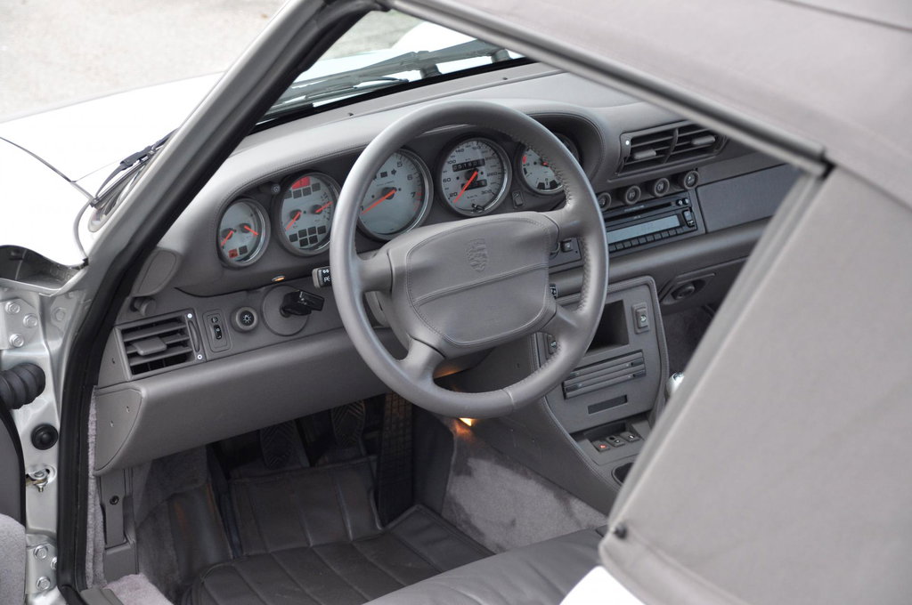 Porsche 993 Carrera 4