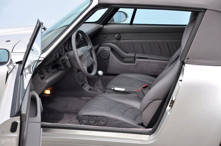 Porsche 993 Carrera 4