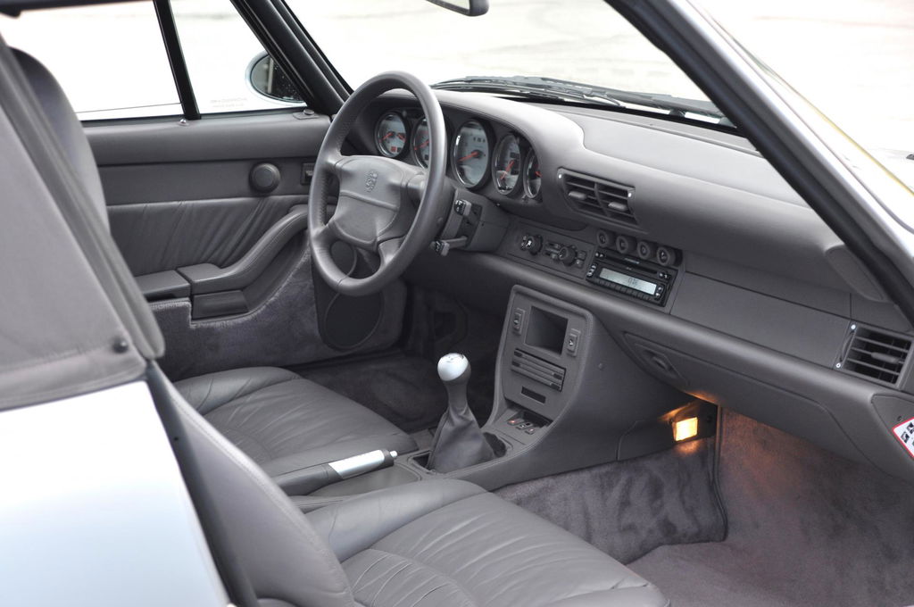 Porsche 993 Carrera 4