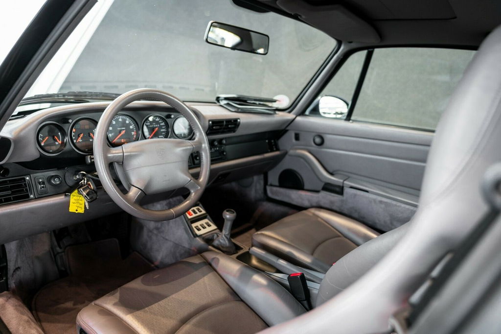 Porsche 993 Carrera