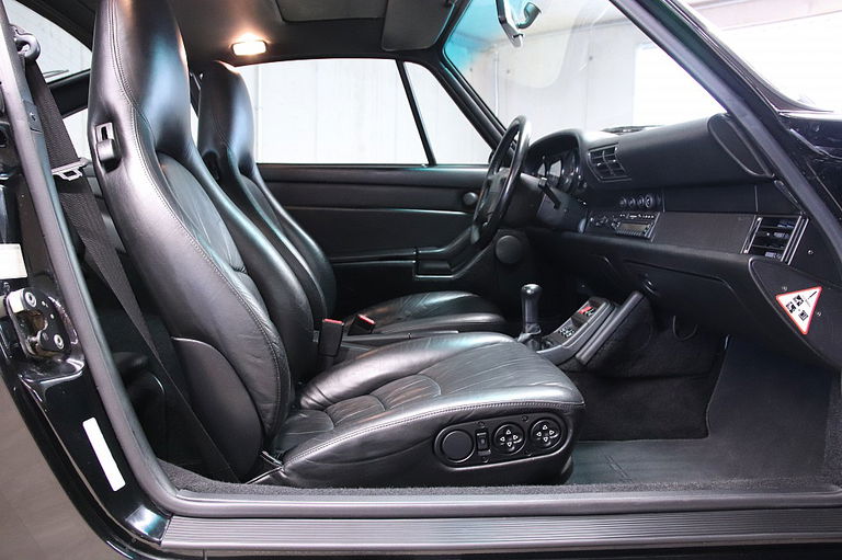 Porsche 993 Carrera 4S