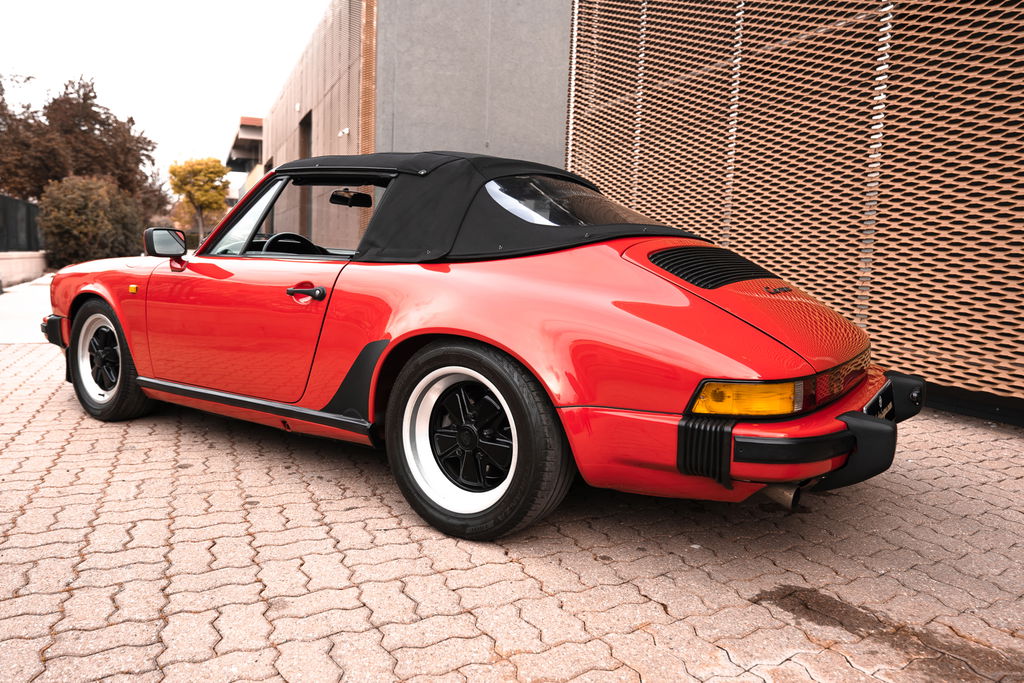 Porsche 911 Carrera 3.2