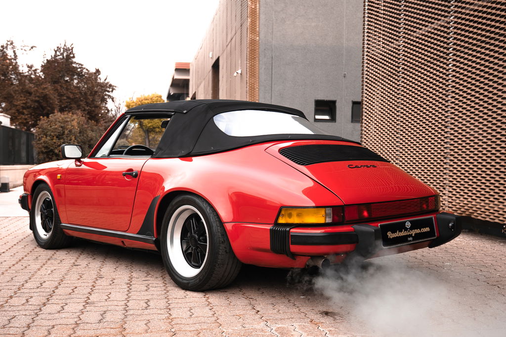 Porsche 911 Carrera 3.2