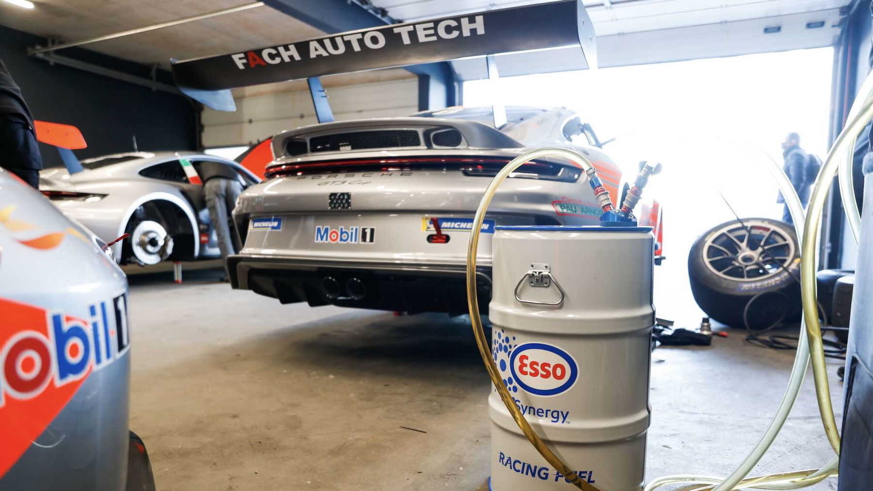 With eFuels, Porsche fights against the extinction of Internal Combustion Engines