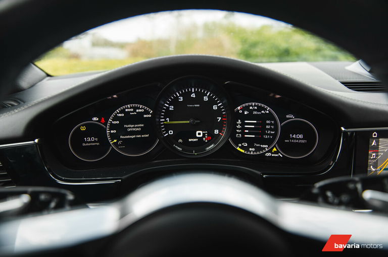 Porsche Panamera 4 E-Hybrid