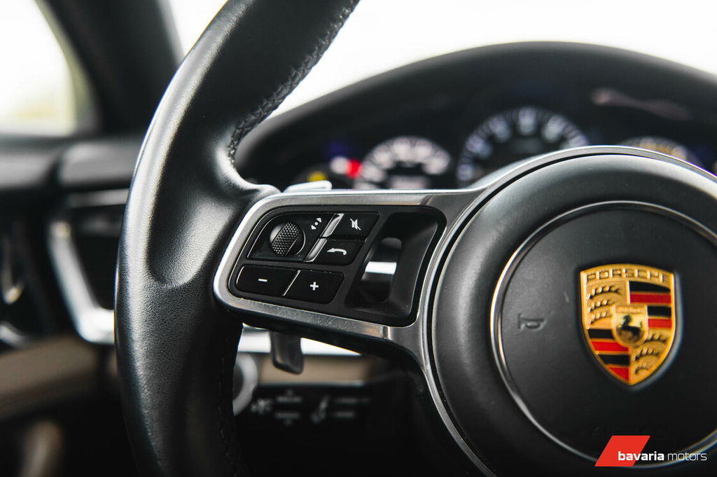 Porsche Panamera 4 E-Hybrid