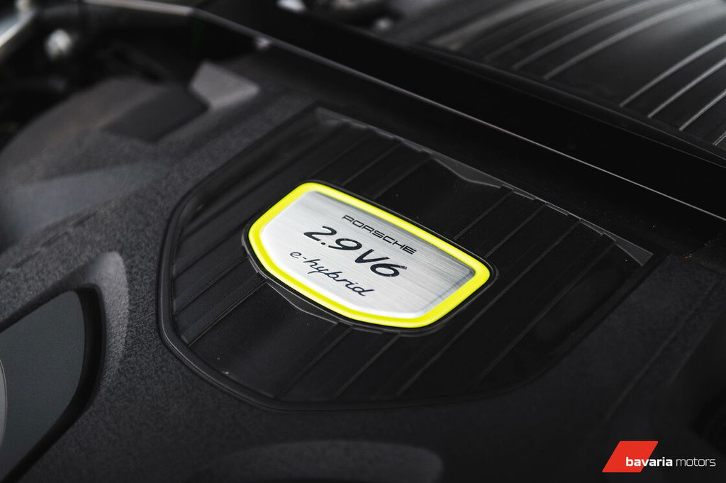 Porsche Panamera 4 E-Hybrid