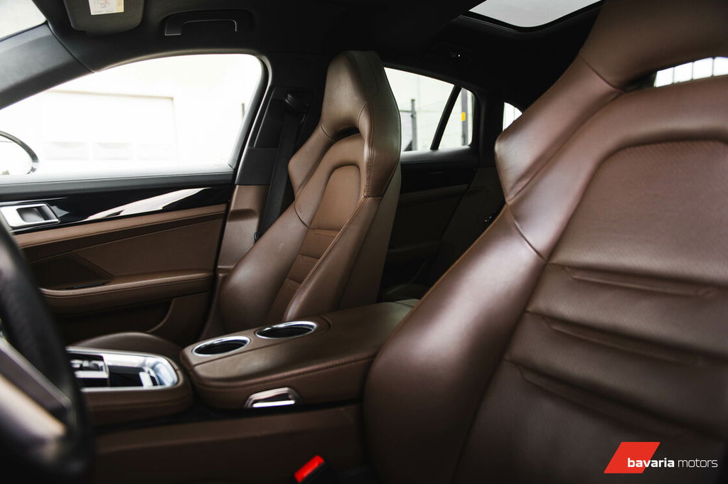 Porsche Panamera 4 E-Hybrid