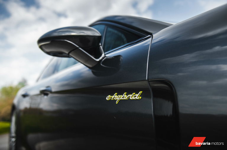 Porsche Panamera 4 E-Hybrid