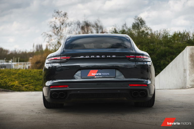Porsche Panamera 4 E-Hybrid