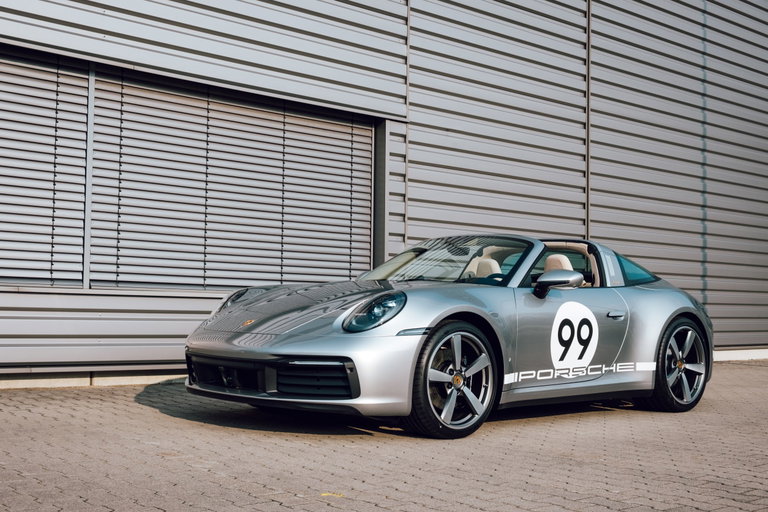 Porsche 992 Heritage Design Edition