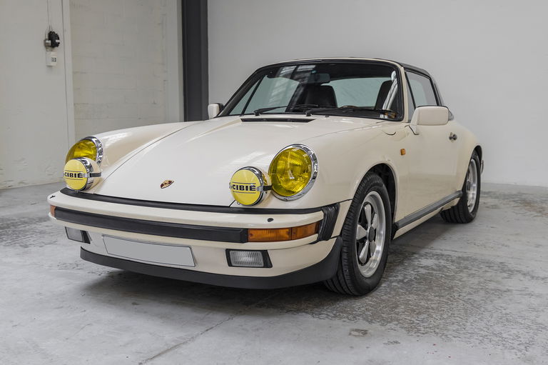 Porsche 911 Carrera 3.2