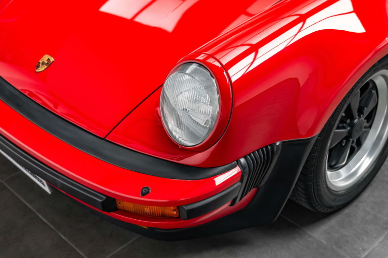 Porsche 911 Turbo 3.3