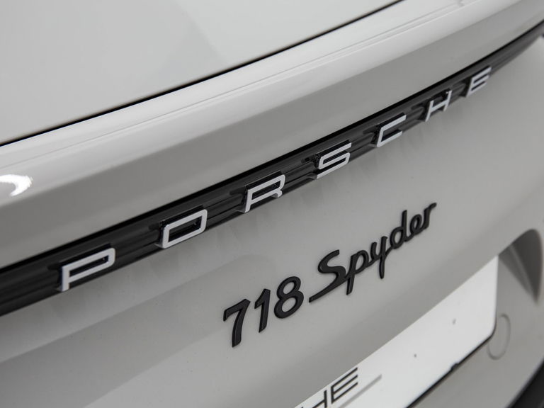 Porsche 718 Spyder