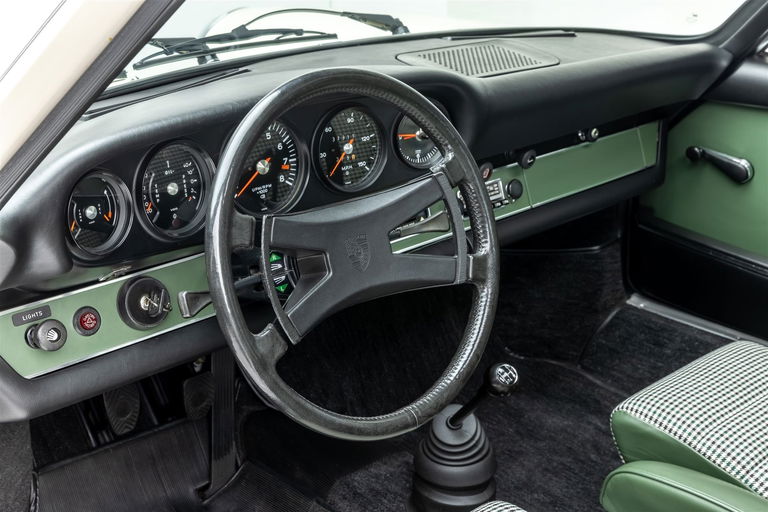 Porsche 911 S (F-Modell)