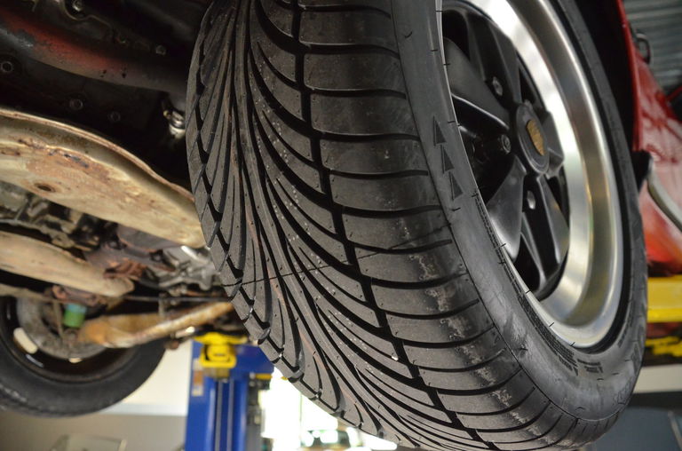 Porsche 911 Carrera 3.2 (US)