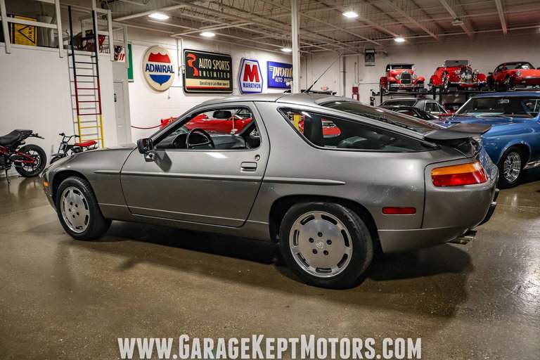 Porsche 928 S4