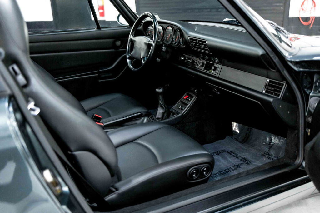 Porsche 993 Carrera