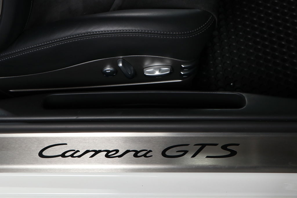 Porsche 997.2 Carrera GTS