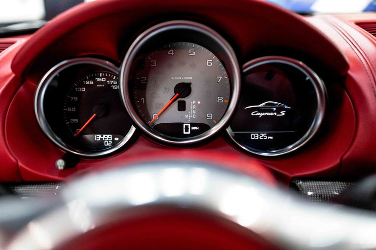 Porsche 981 Cayman S