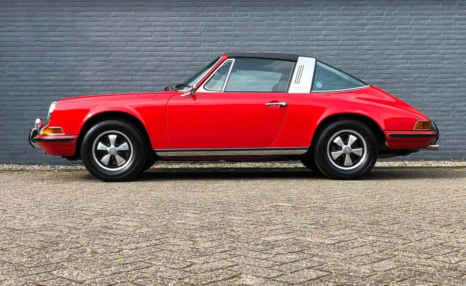 Porsche 911 T