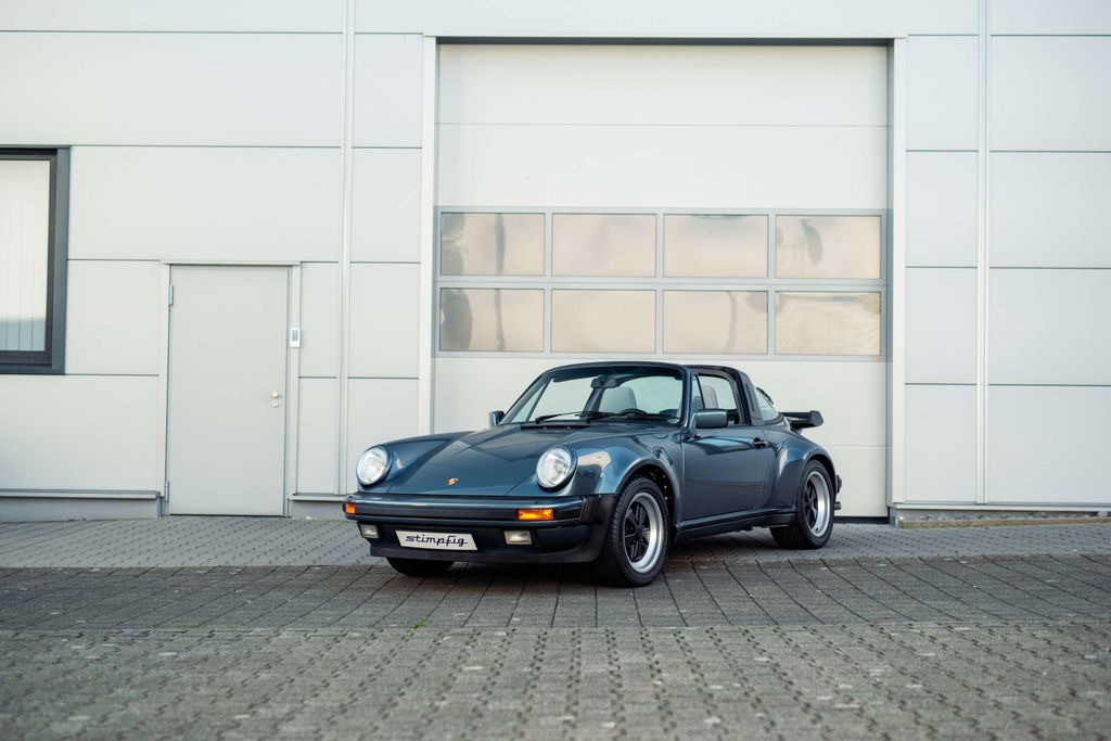 Porsche 911 Turbo 3.3 (US)