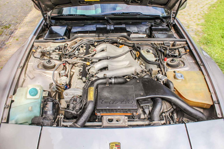 Porsche 944 Turbo S Coupé