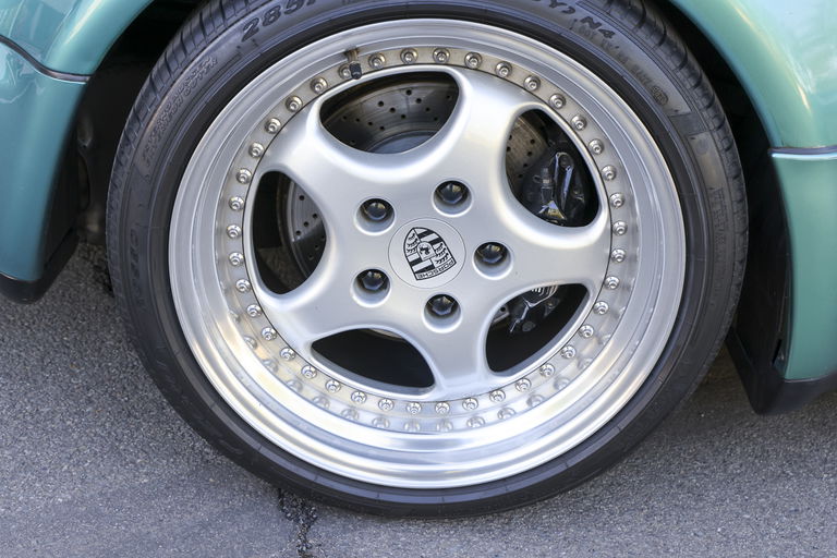 Porsche 964 Carrera 2 Cabrio WTL