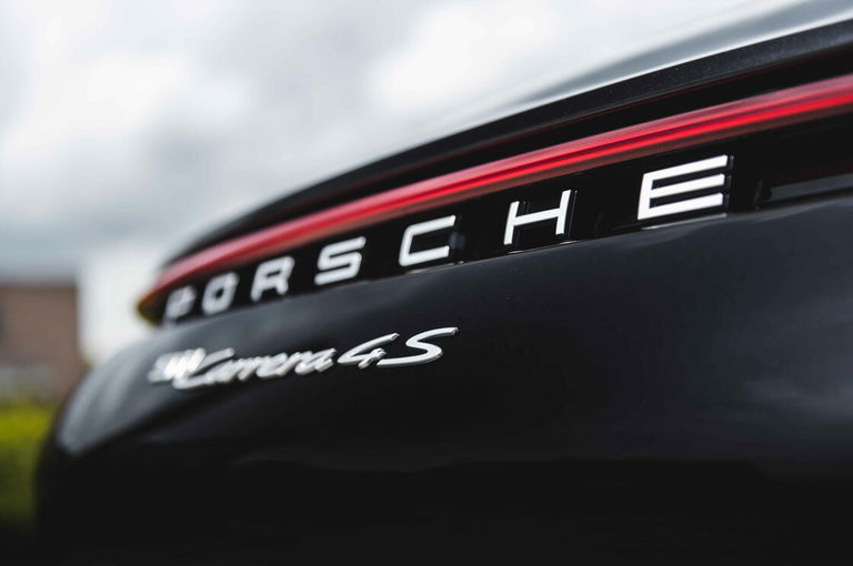 Porsche 992 Carrera 4S