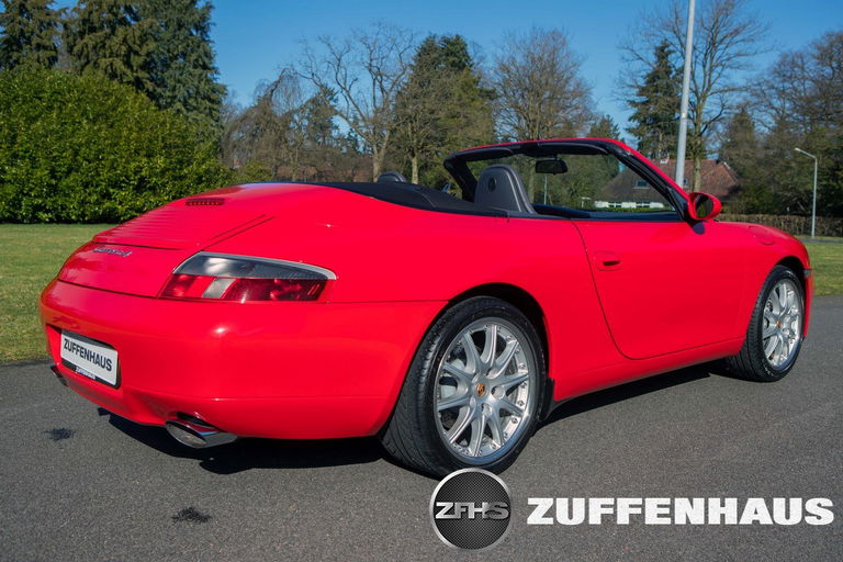 Porsche 996 Carrera 4