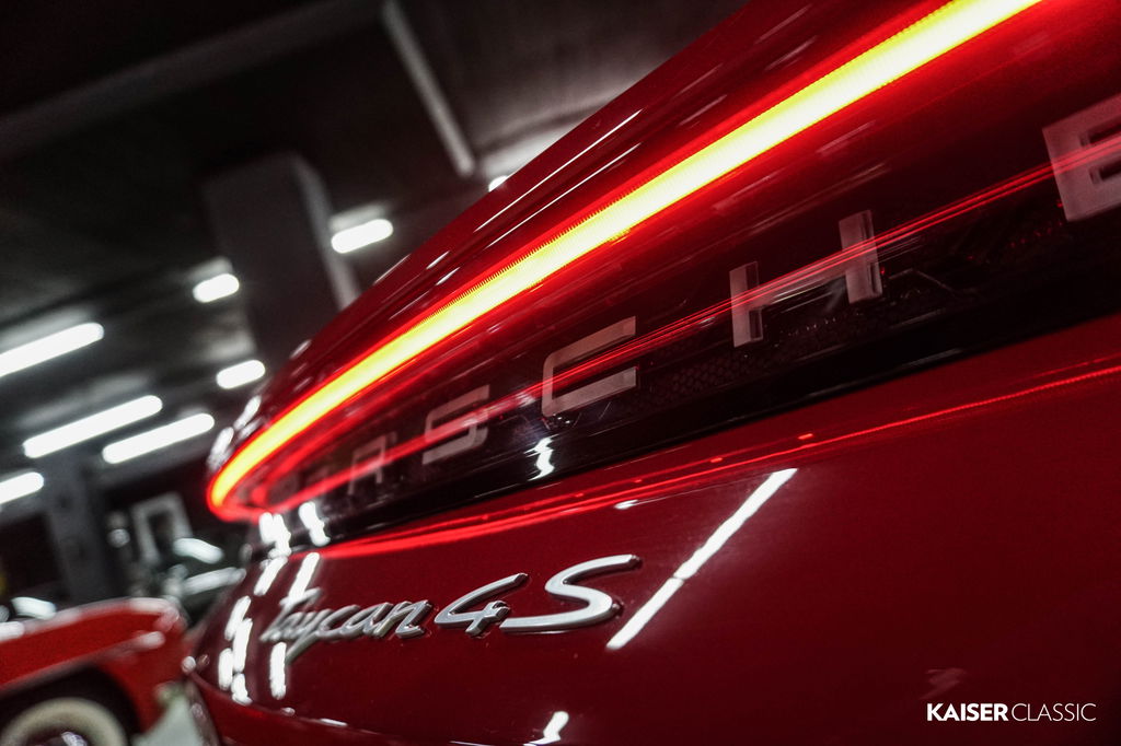 Porsche Taycan 4S