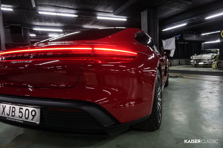 Porsche Taycan 4S