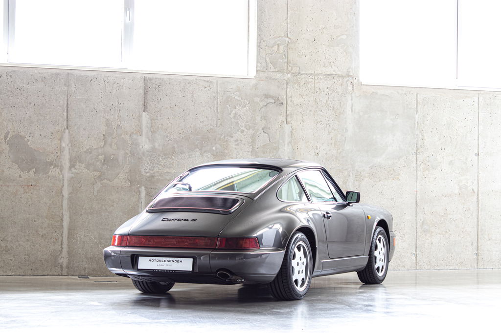 Porsche 964 Carrera 4