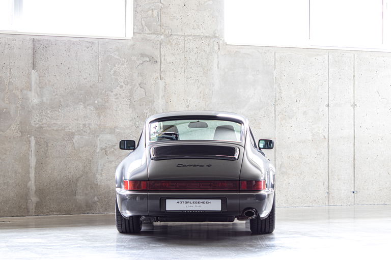 Porsche 964 Carrera 4