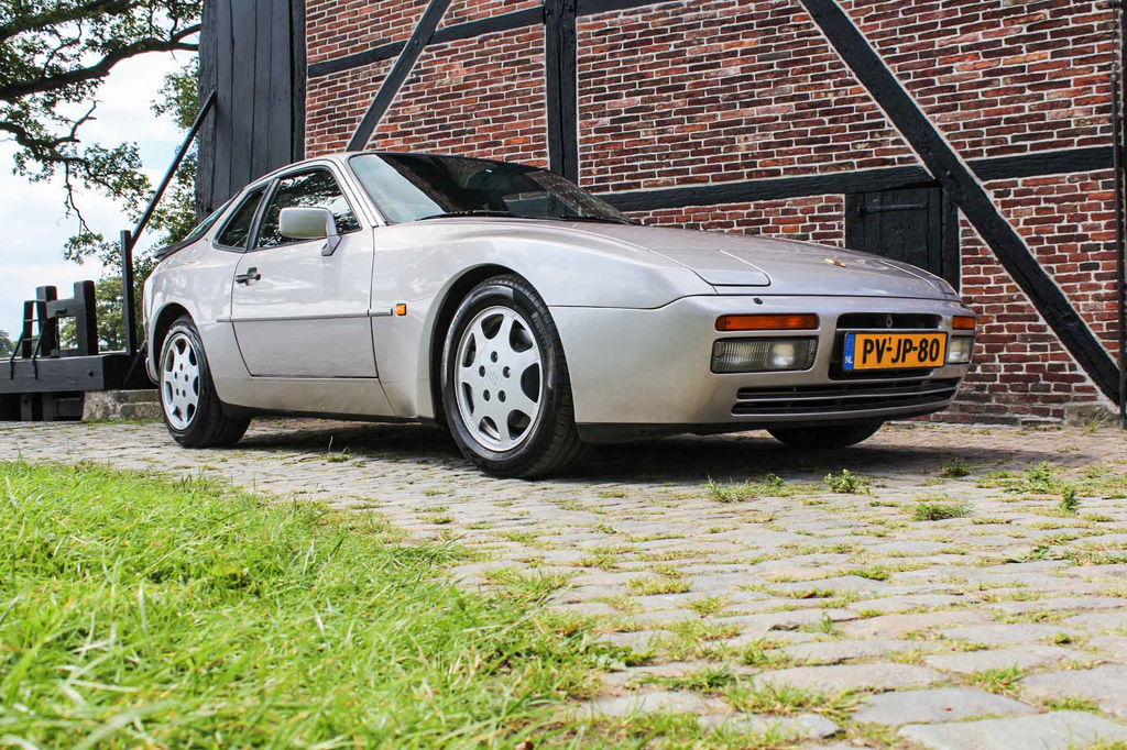 Porsche 944 Turbo S Coupé