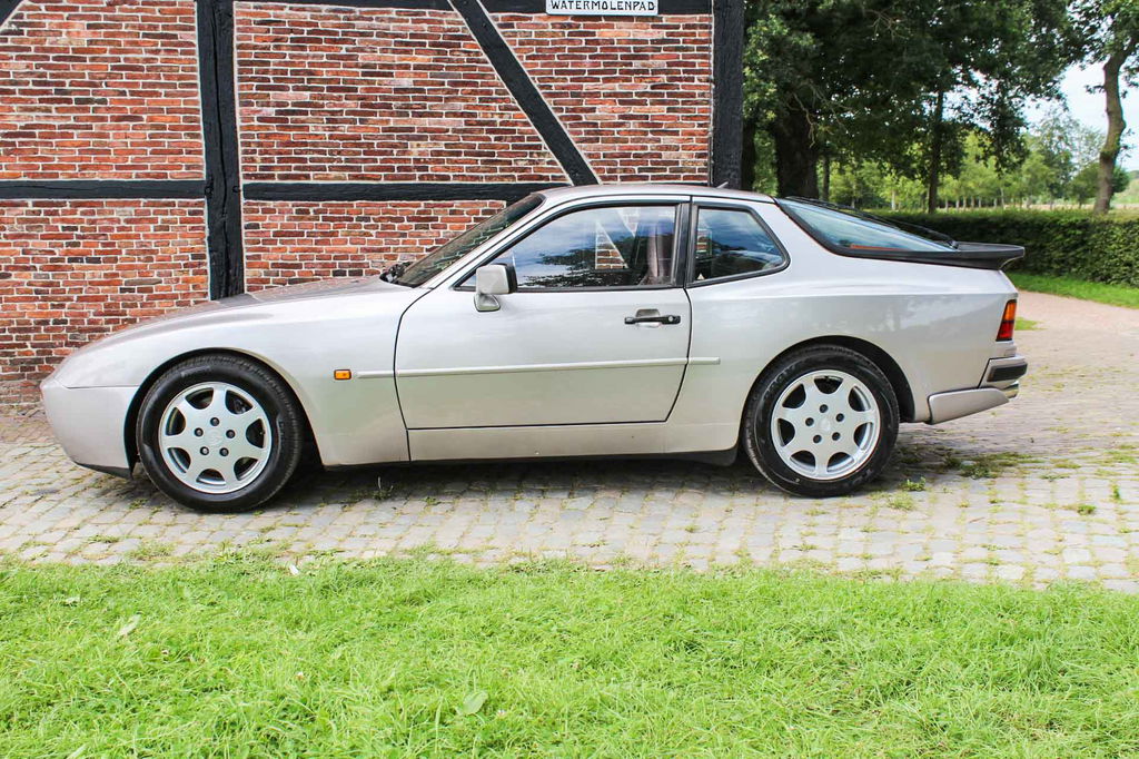 Porsche 944 Turbo S Coupé