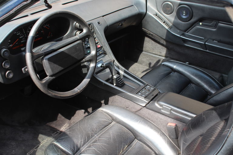 Porsche 928 S4