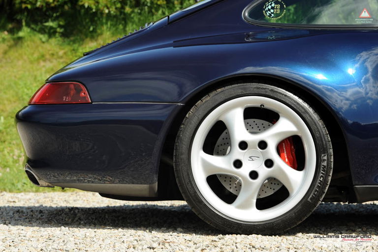 Porsche 993 Carrera 4S