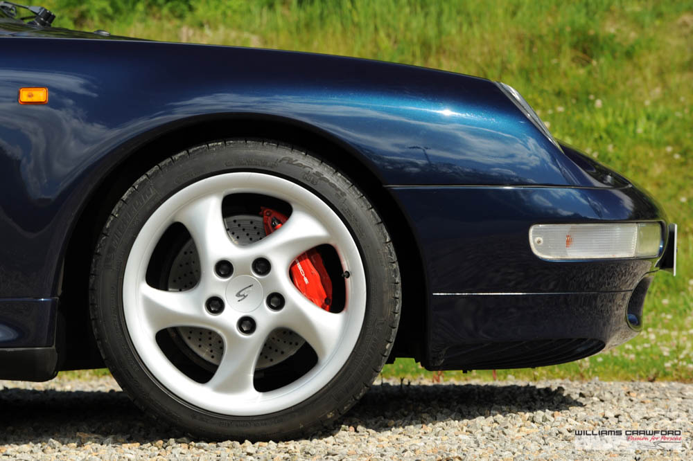 Porsche 993 Carrera 4S