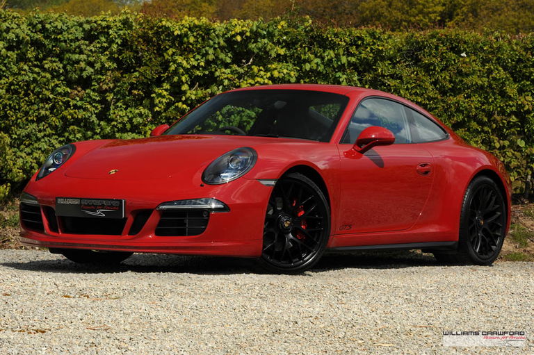 Porsche 991 Carrera GTS