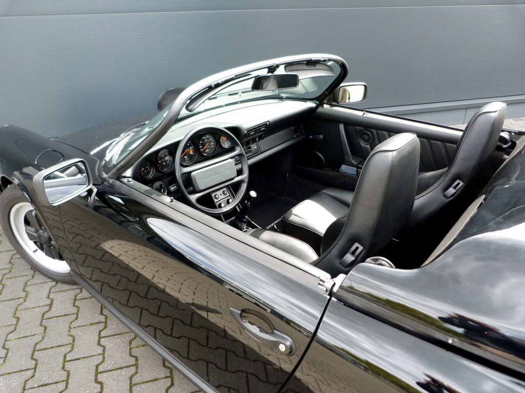 Porsche 911 Carrera 3.2 Speedster