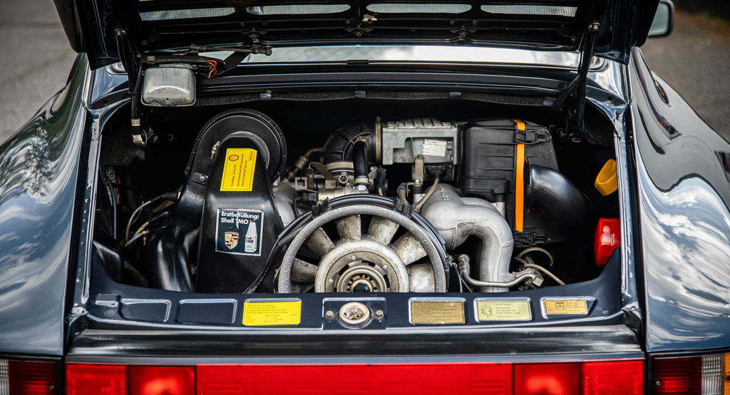 Porsche 911 Carrera 3.2