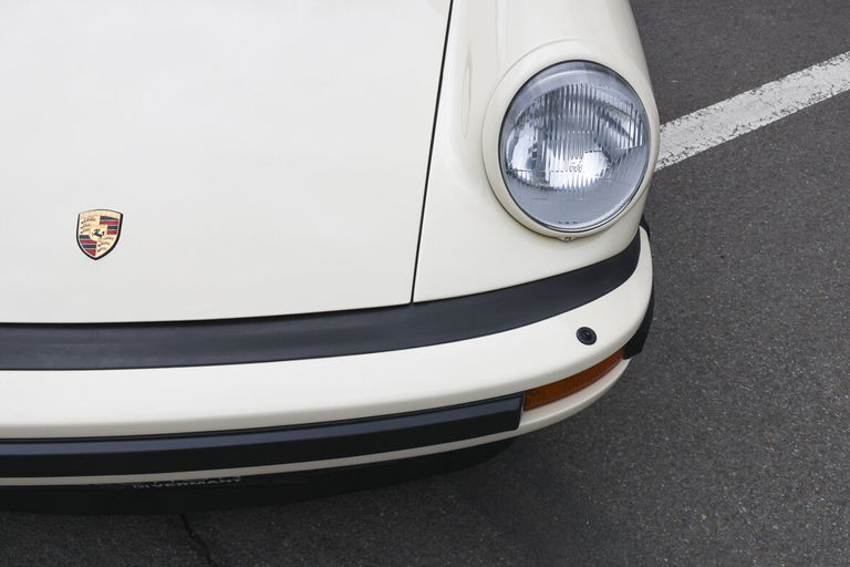 Porsche 911 Carrera 3.2 (US)