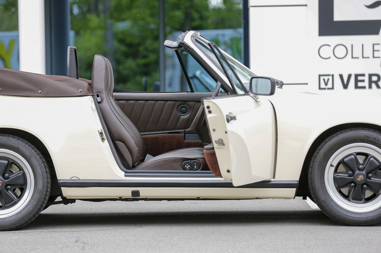 Porsche 911 Carrera 3.2 (US)