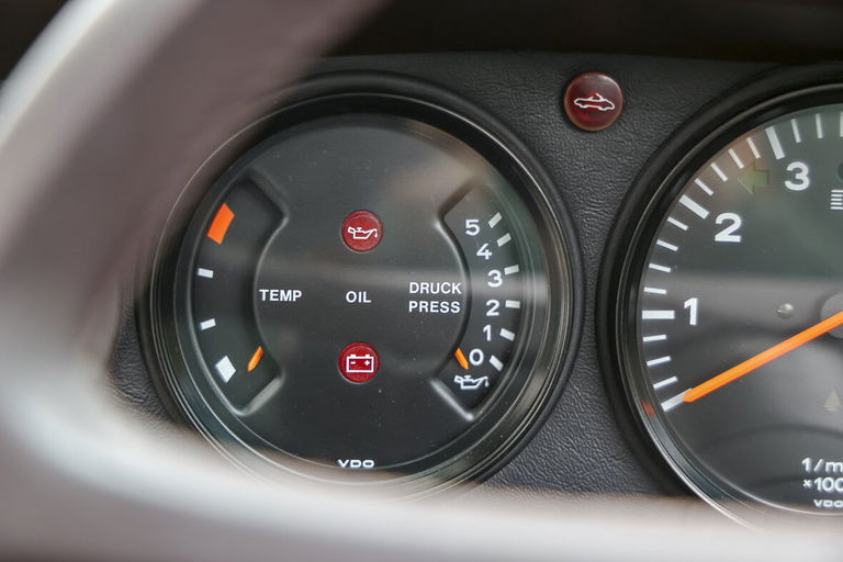 Porsche 911 Carrera 3.2 (US)