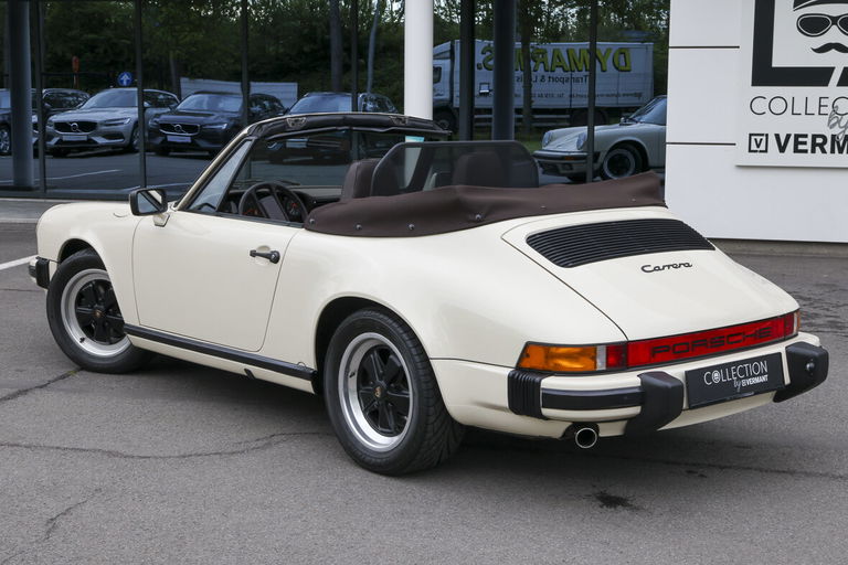Porsche 911 Carrera 3.2 (US)
