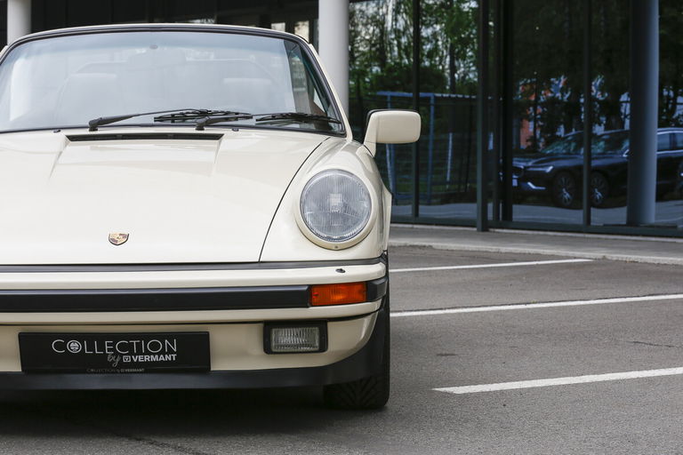 Porsche 911 Carrera 3.2 (US)