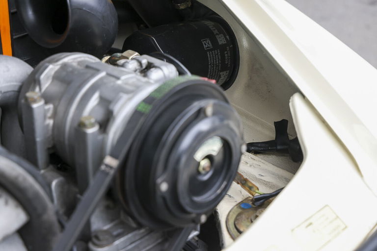 Porsche 911 Carrera 3.2 (US)